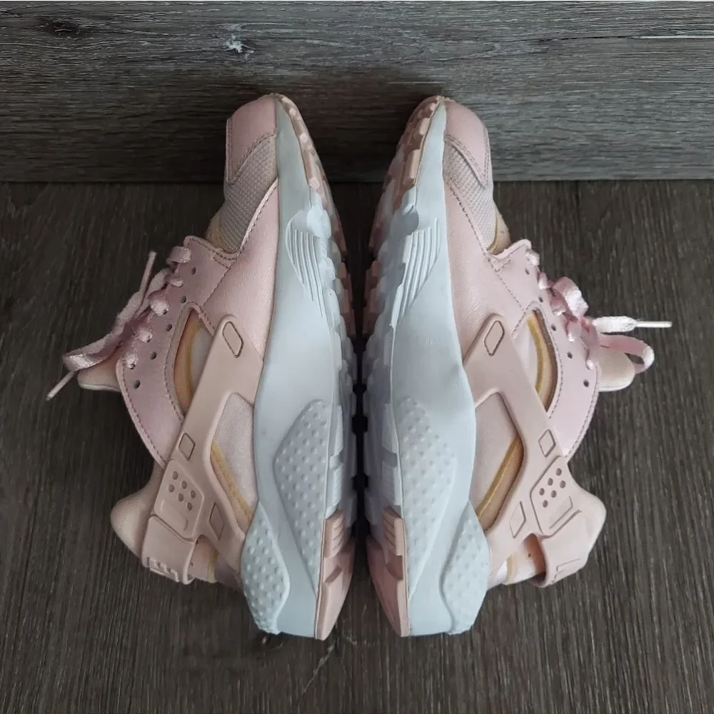 NIKE HUARACHE RUN SE GS PRISM PINK 904538-600 SIZE 4.5 YOUTH GIRL CASUAL RUNNING